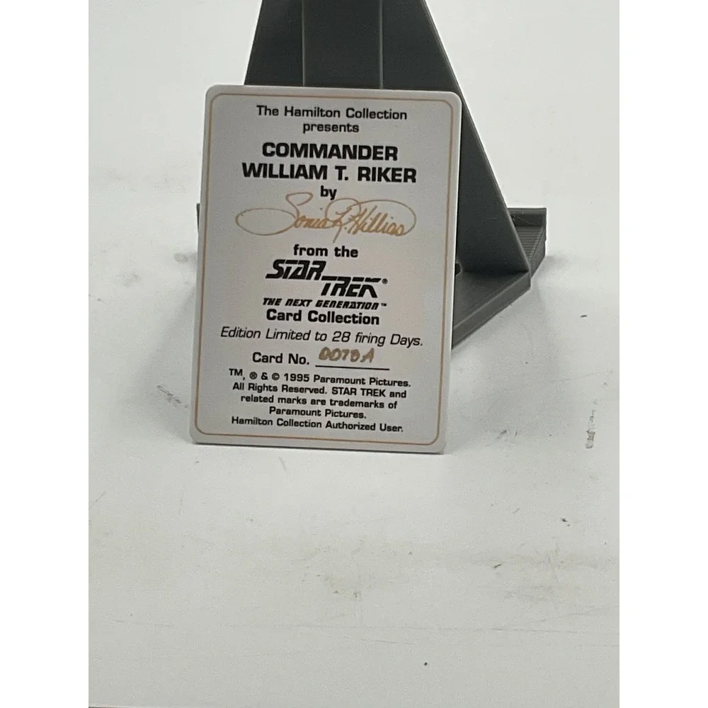 Star Trek TNG Commander William T‎ Riker Porcelain Collector Card